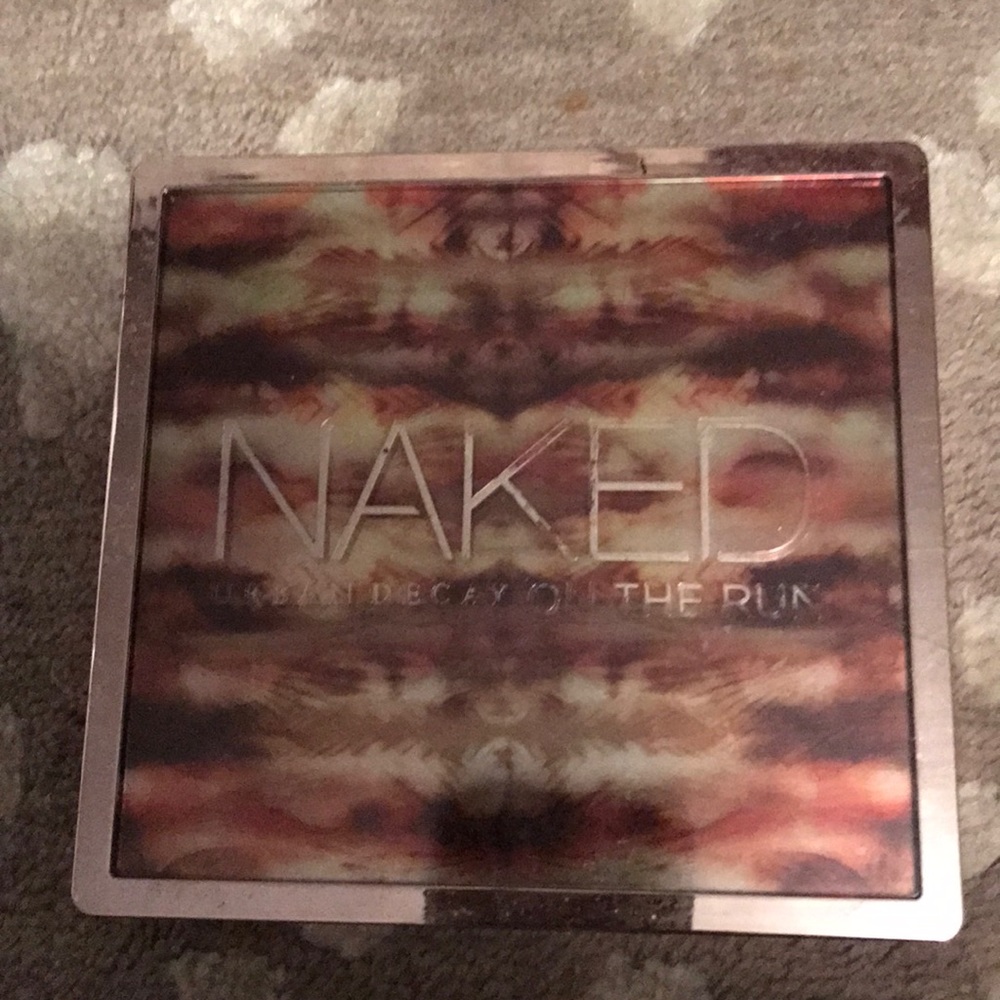 Naked on the run pallet